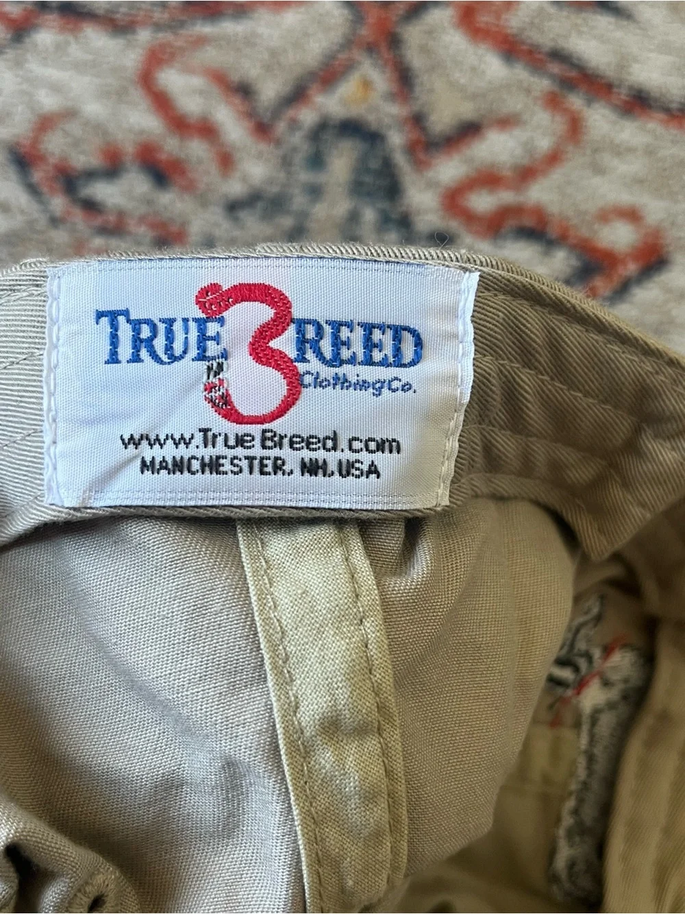 True Breed casual beige